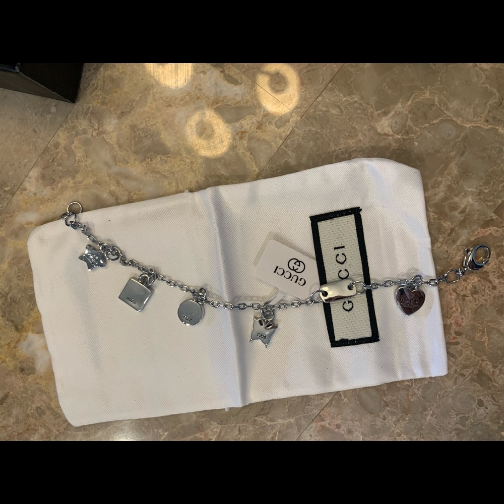Gucci charm bracelet. Silver. Authentic